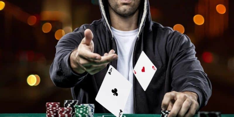 Các thuật ngữ trong poker về phân loại và các kết hợp bài