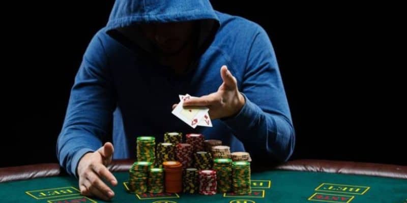 Tại sao game thủ nên biết các thuật ngữ trong poker?